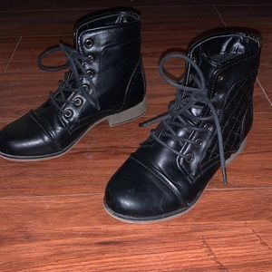 Forever Black Ankle Boots Sz 5